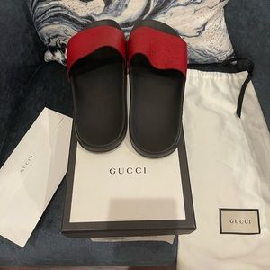 RED GUCCI SLIDES